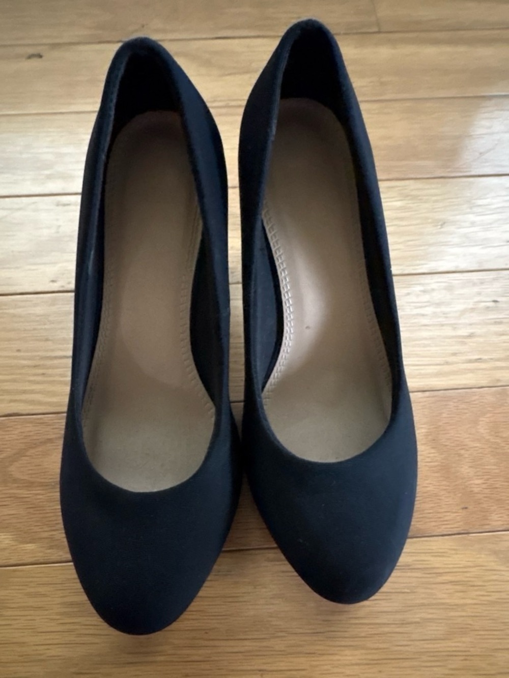 Classic Black Women's Round-Toe Heels